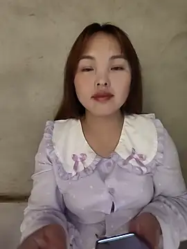 Snapshot of Mina_xYx chatting on 05/13/26, 04:47 Mina xYx online show from 05/13/26, 04:47