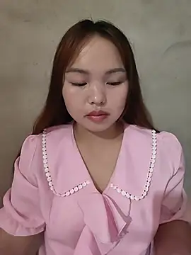 Snapshot of Mina_xYx chatting on 05/18/26, 03:06 Mina xYx online show from 05/18/26, 03:06
