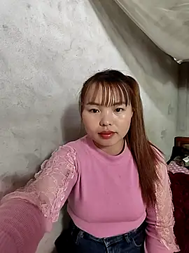 Snapshot of Mina_xYx chatting on 03/28/26, 01:39 Mina xYx online show from 03/28/26, 01:39