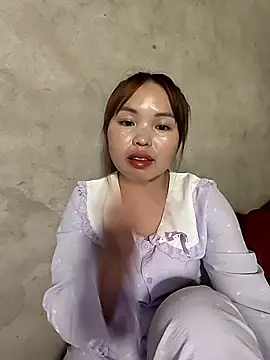 Snapshot of Mina_xYx chatting on 04/15/26, 03:38 Mina xYx online show from 04/15/26, 03:38