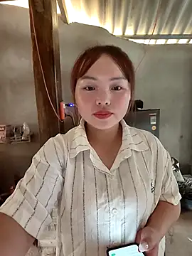 Snapshot of Mina_xYx chatting on 03/27/26, 09:21 Mina xYx online show from 03/27/26, 09:21