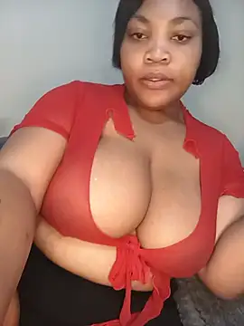 Snapshot of BeverlyQueen15 chatting on 06/03/26, 03:17 BeverlyQueen15 online show from 06/03/26, 03:17