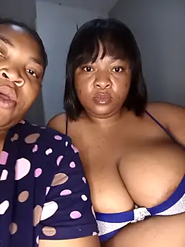 BeverlyQueen15 online show from 03/25/26, 02:55