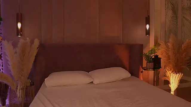 SerenaWest  online show from 04/28/26, 04:44