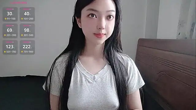 oblakitty  online show from 05/10/26, 12:36