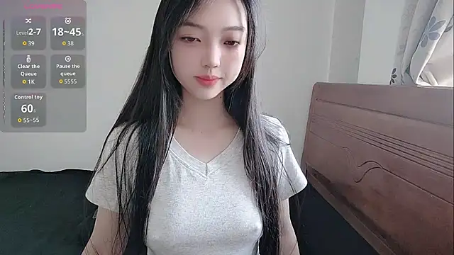 oblakitty  online show from 05/04/26, 12:47