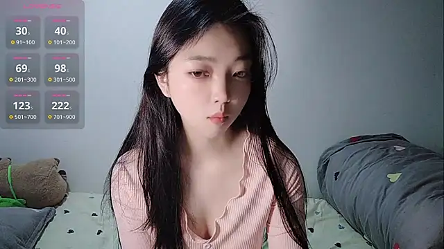 Snapshot of oblakitty_ chatting on 04/12/26, 12:14 oblakitty online show from 04/12/26, 12:14