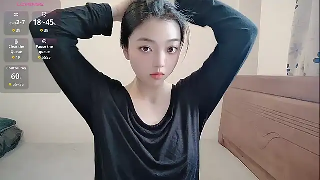 oblakitty  online show from 05/25/26, 12:54