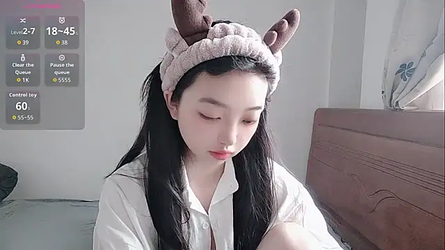 Snapshot of oblakitty_ chatting on 06/05/26, 12:59 oblakitty online show from 06/05/26, 12:59