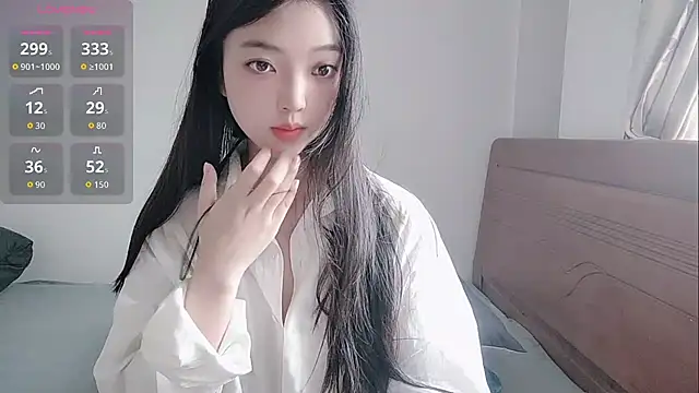 Snapshot of oblakitty_ chatting on 06/08/26, 12:49 oblakitty online show from 06/08/26, 12:49