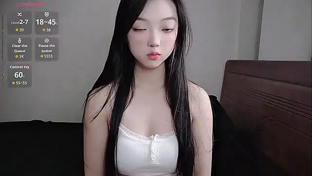 oblakitty  online show from 05/12/26, 11:55