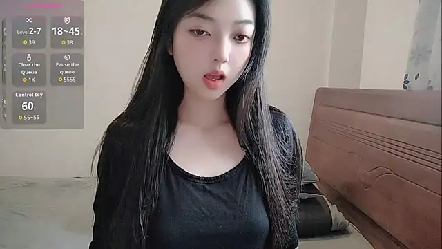 oblakitty  online show from 05/15/26, 11:14