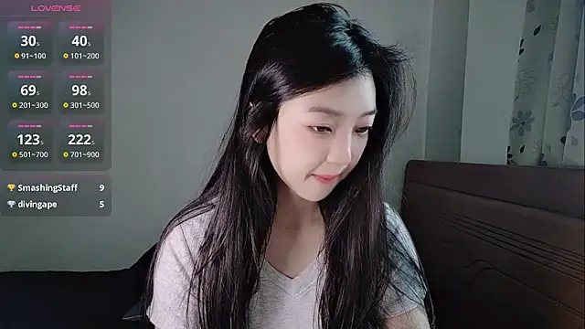 Snapshot of oblakitty_ chatting on 04/10/26, 12:50 oblakitty online show from 04/10/26, 12:50