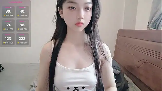 oblakitty  online show from 05/26/26, 12:53