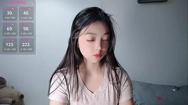 Snapshot of oblakitty_ chatting on 03/21/26, 12:01 oblakitty online show from 03/21/26, 12:01