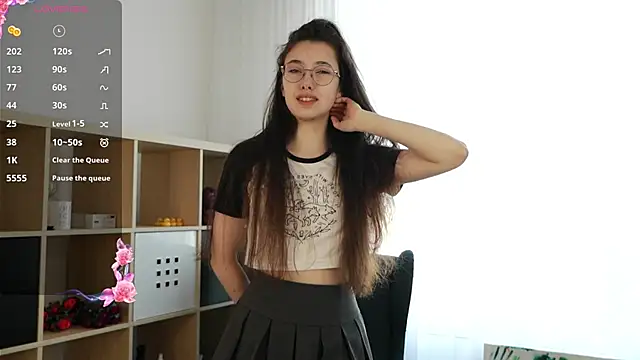 IsauraHolleman online show from 03/29/26, 03:08