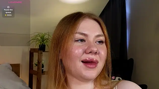 BeeTrix online show from 04/17/26, 02:47