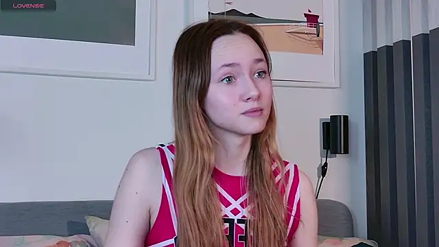 Snapshot of Bethany_sparkle chatting on 04/15/26, 07:36 Bethany sparkle online show from 04/15/26, 07:36