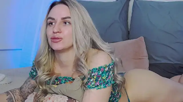 Snapshot of sexy_fuzzy_socks chatting on 03/31/26, 05:42 sexy fuzzy socks online show from 03/31/26, 05:42