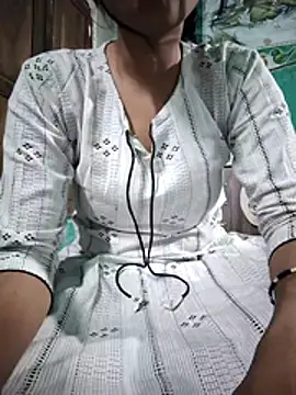 model seela online show from 03/15/26, 10:44