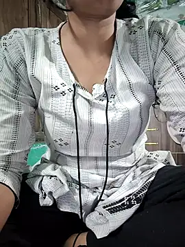 model seela online show from 03/23/26, 03:34