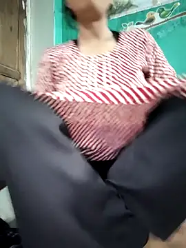 model seela online show from 04/09/26, 07:58