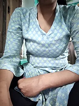 model seela online show from 04/10/26, 07:37