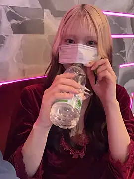 miku chan a online show from 05/05/26, 10:07