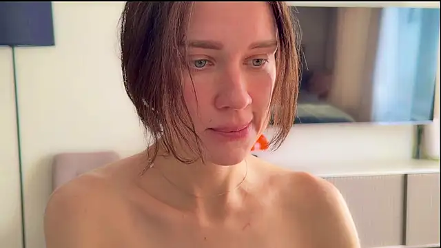 Nicolekira online show from 04/07/26, 09:22