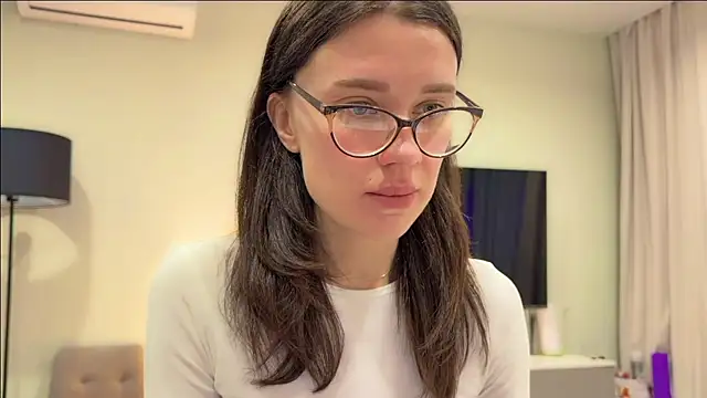 Nicolekira online show from 04/09/26, 05:08