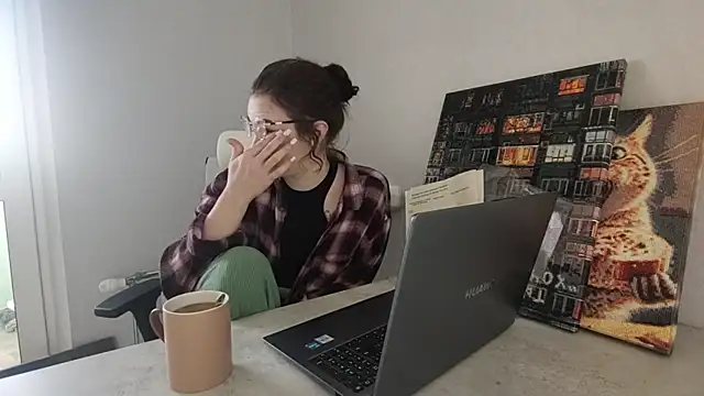 Snapshot of LaritaTocchio chatting on 03/24/26, 07:08 LaritaTocchio online show from 03/24/26, 07:08