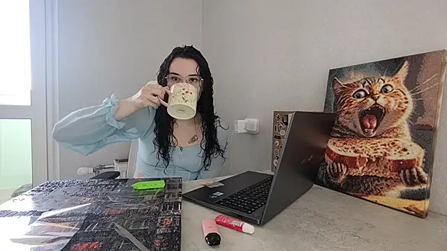 Snapshot of LaritaTocchio chatting on 03/23/26, 07:08 LaritaTocchio online show from 03/23/26, 07:08