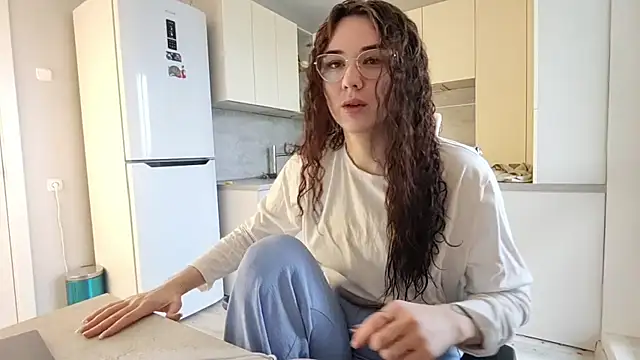 Snapshot of LaritaTocchio chatting on 04/07/26, 07:32 LaritaTocchio online show from 04/07/26, 07:32