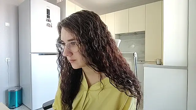 Snapshot of LaritaTocchio chatting on 04/05/26, 07:15 LaritaTocchio online show from 04/05/26, 07:15