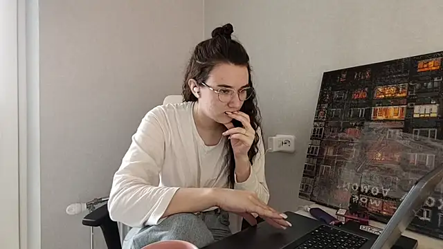 Snapshot of LaritaTocchio chatting on 03/29/26, 07:21 LaritaTocchio online show from 03/29/26, 07:21