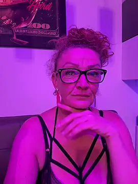 Snapshot of Milf-Gabi chatting on 04/10/26, 07:10 Milf-Gabi online show from 04/10/26, 07:10