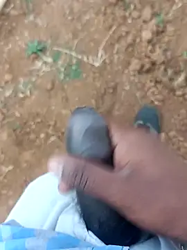 Snapshot of sanju_5418 chatting on 03/19/26, 11:43 sanju 5418 online show from 03/19/26, 11:43