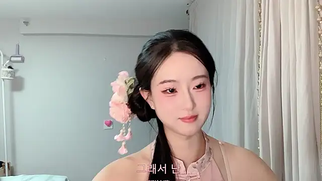 1X-yiyi online show from 04/06/26, 12:06