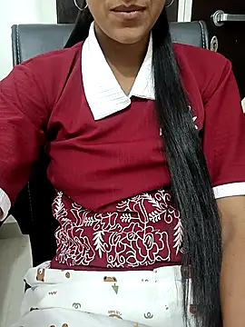 aushi rajput online show from 03/31/26, 03:14