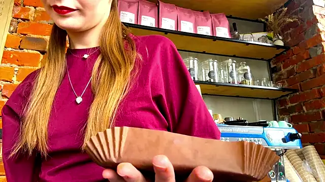 Snapshot of AnnWaddie chatting on 04/15/26, 09:37 AnnWaddie online show from 04/15/26, 09:37