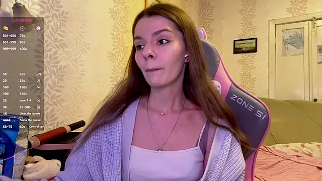 Snapshot of AnnWaddie chatting on 03/22/26, 10:00 AnnWaddie online show from 03/22/26, 10:00