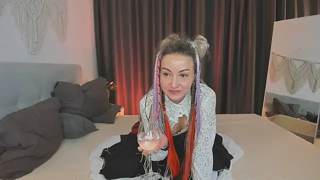 Snapshot of Lar_Queen chatting on 04/10/26, 09:33 Lar Queen online show from 04/10/26, 09:33