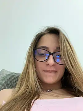 BiancaCharm online show from 04/16/26, 09:39