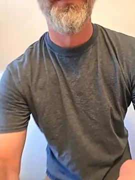 Snapshot of ChillerShrub chatting on 04/12/26, 06:00 ChillerShrub online show from 04/12/26, 06:00