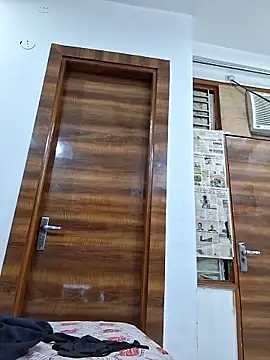 Snapshot of Pari_lovers chatting on 04/10/26, 02:46 Pari lovers online show from 04/10/26, 02:46