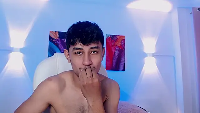 Vezzx online show from 03/25/26, 06:29