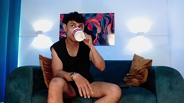 Vezzx online show from 03/17/26, 07:39