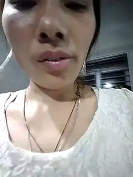 Snapshot of Leiley_98 chatting on 05/14/26, 12:57 Leiley 98 online show from 05/14/26, 12:57