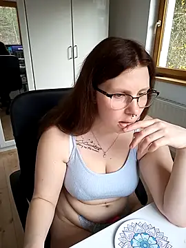 lina mayer  online show from 04/15/26, 06:08