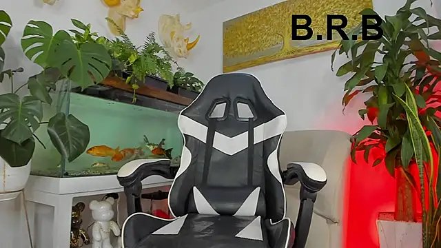 lia lovelly01 online show from 04/10/26, 03:57